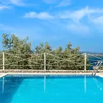 Oceanida Aelia 2 شقة
