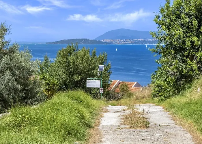 아파트 Oceanida Aelia 2 니키아나